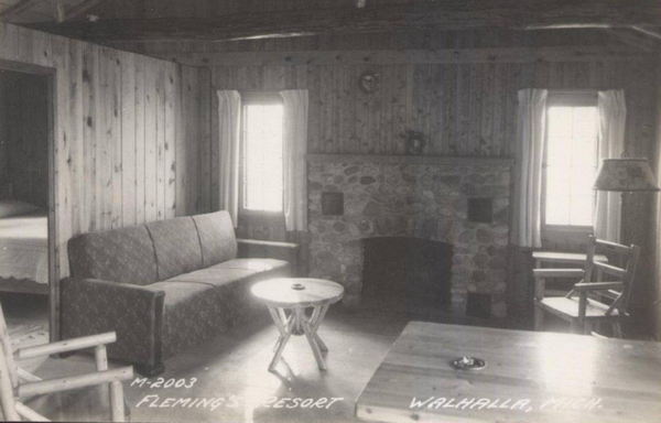 Walhalla - Old Postcard (newer photo)